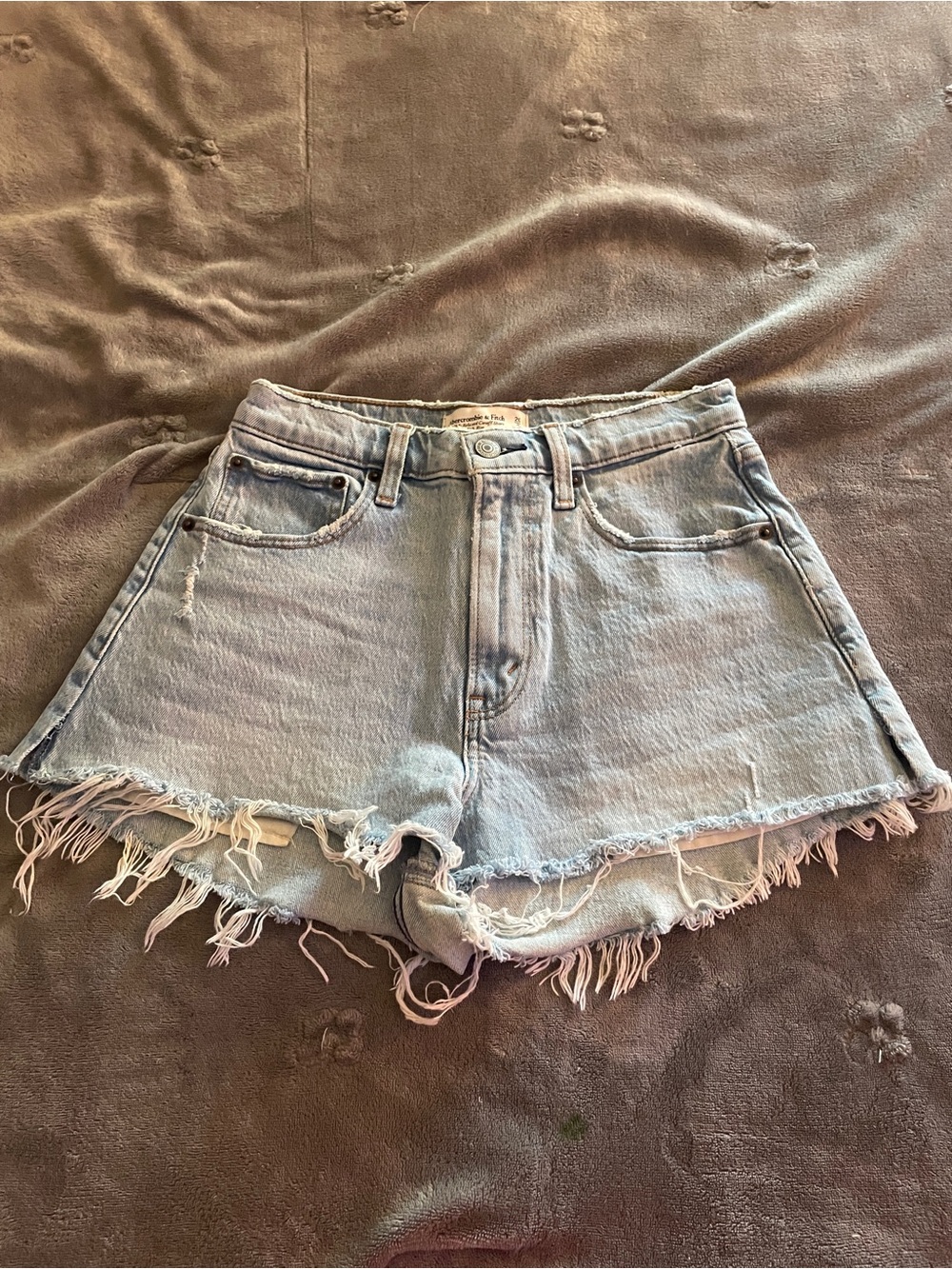 Abercrombie & Fitch The 90s Relaxed Cutoff Short High Rise